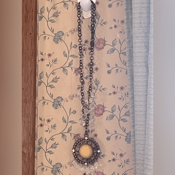 Vintage-Style Yellow Easter Pendant Necklace - Women's Jewelry - Picture 2 of 7